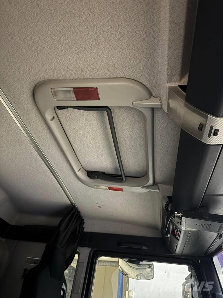 MAN TGX 35.540 Camiões Ampliroll