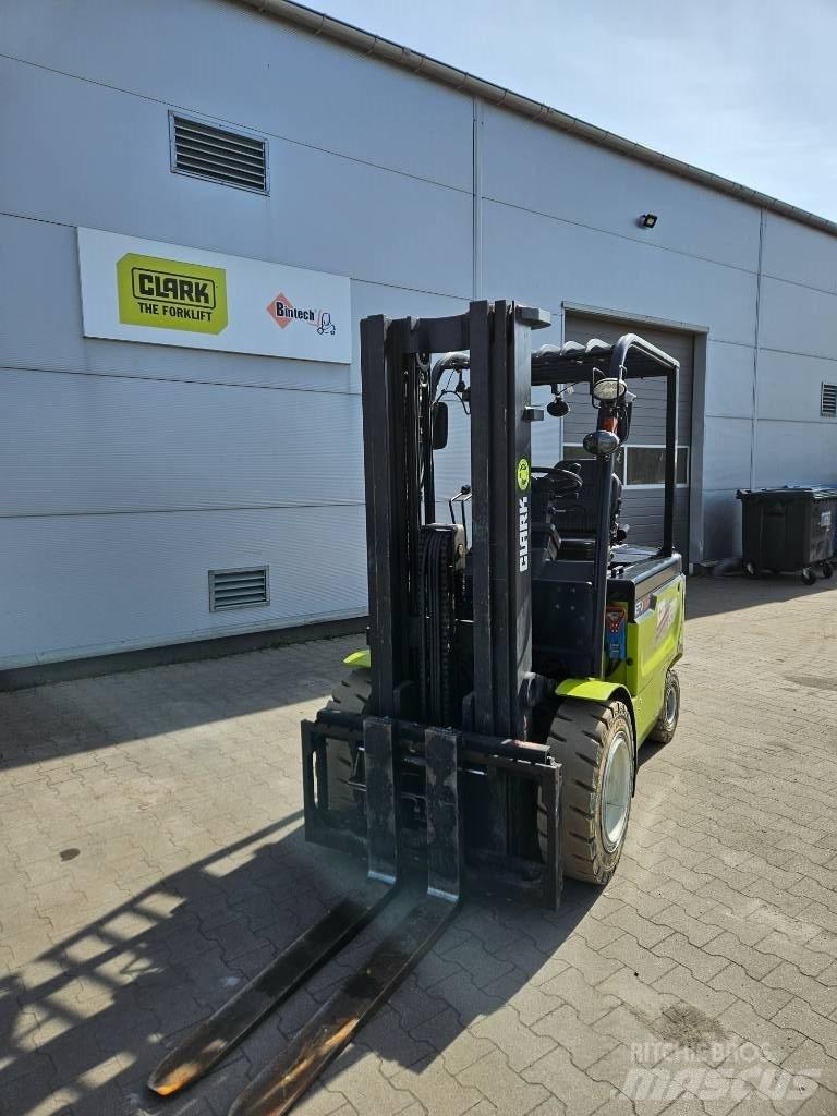 Clark EPX32i Empilhadores eléctricos