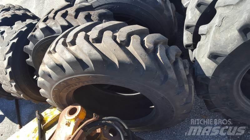  Pneu 10.5/80-18 Pneus