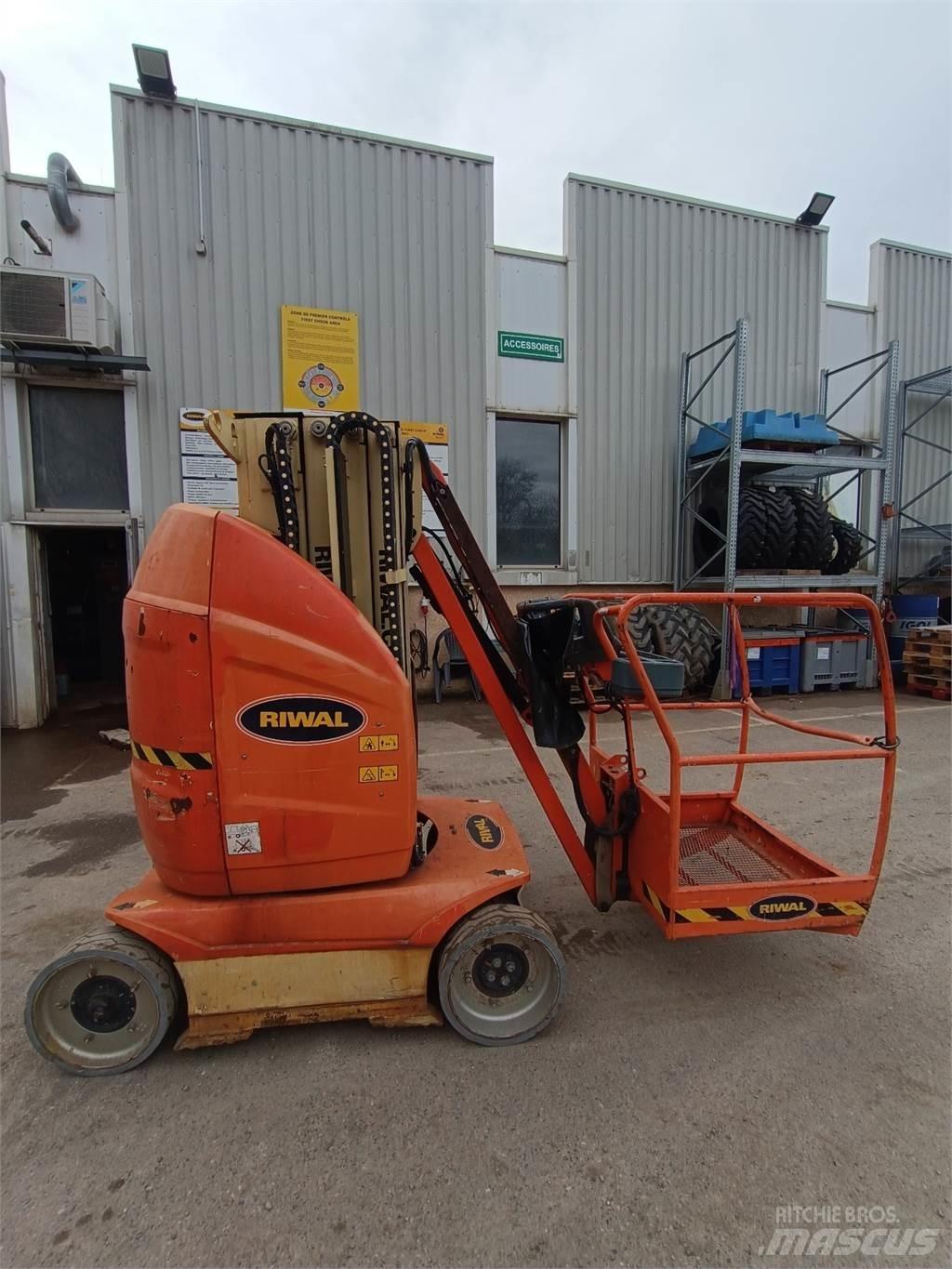 JLG T10E Outros elevadores e plataformas