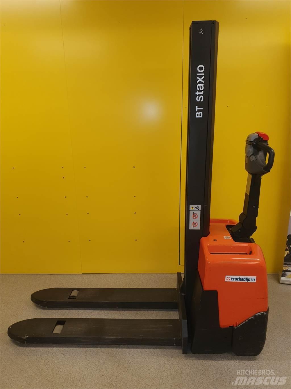 BT HWE100 Empilhador para operador externo