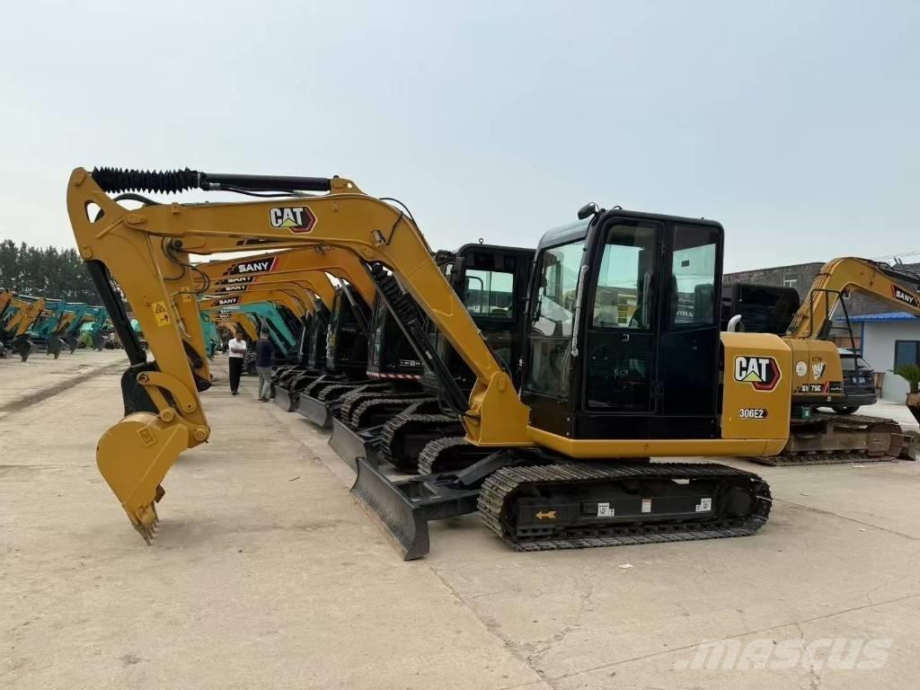 CAT 306 Miniescavadeiras