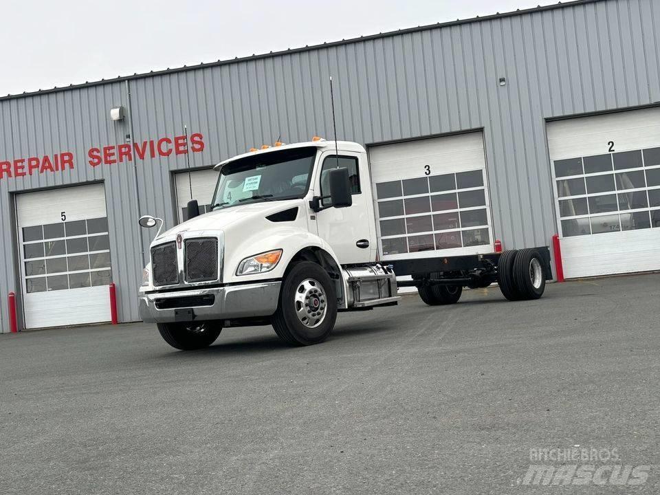 Kenworth T 380 Camiões de chassis e cabine