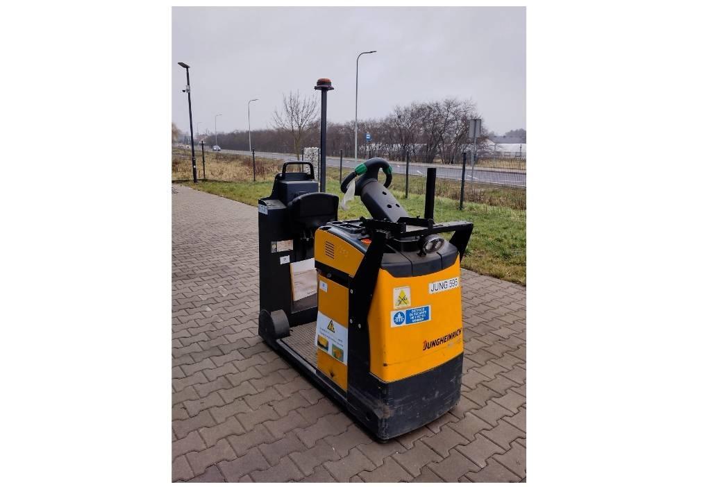 Jungheinrich EZS 130 Tractores de reboque