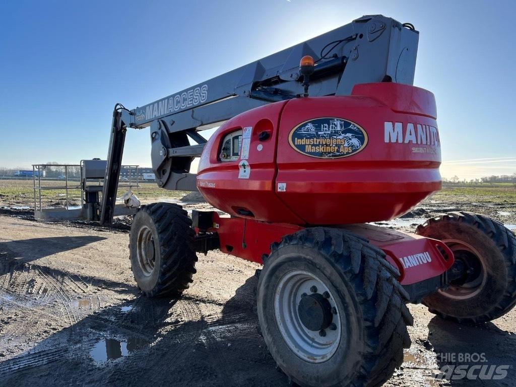Manitou 200 ATJ Elevadores braços articulados