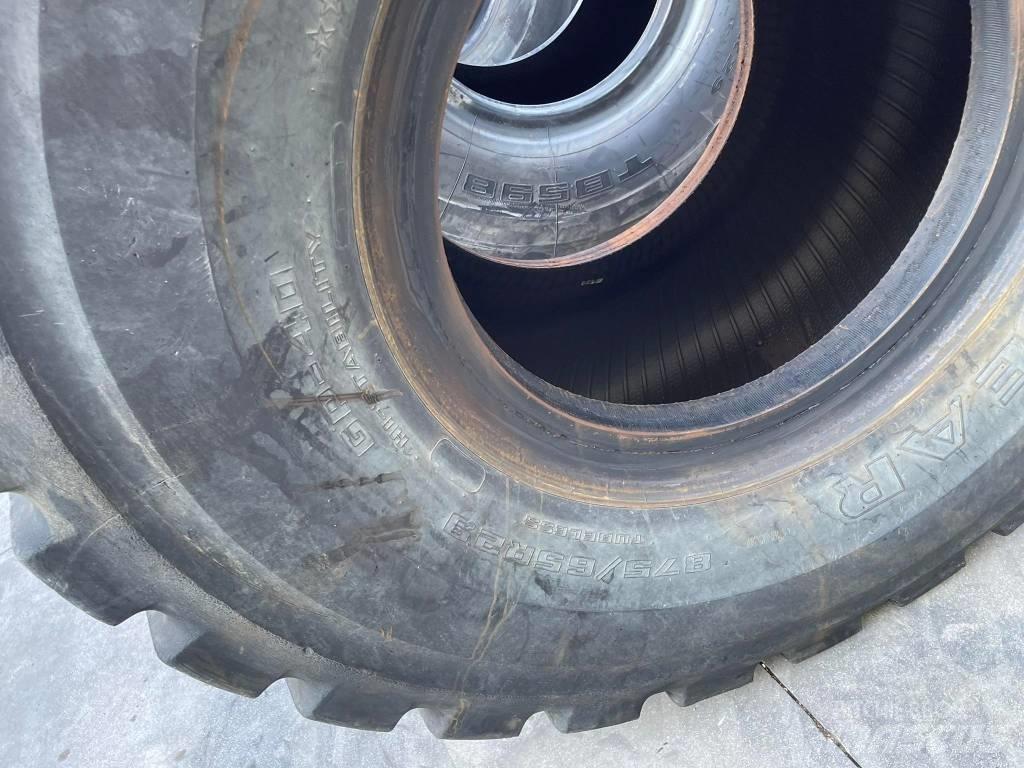 CAT 982M Carregadeiras de rodas