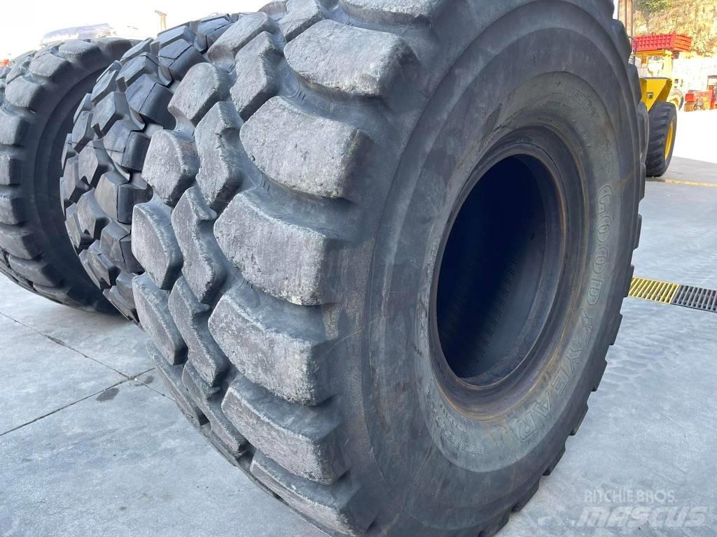 CAT 982M Carregadeiras de rodas