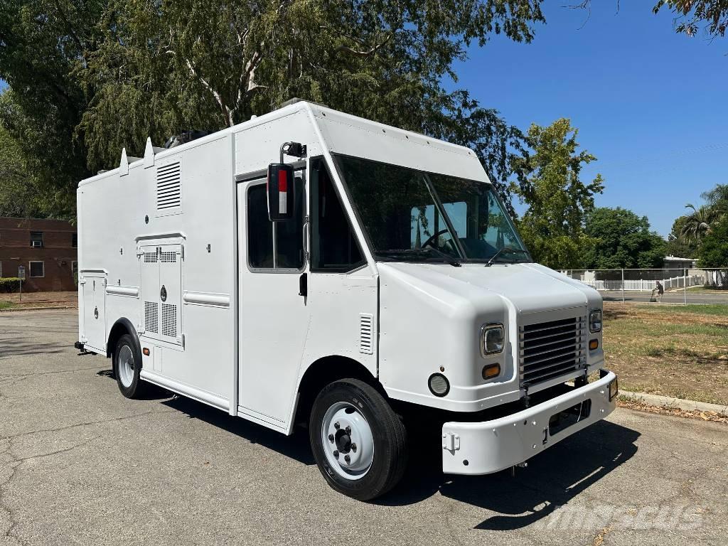  frieghtliner mt45 Pick up de caixa aberta