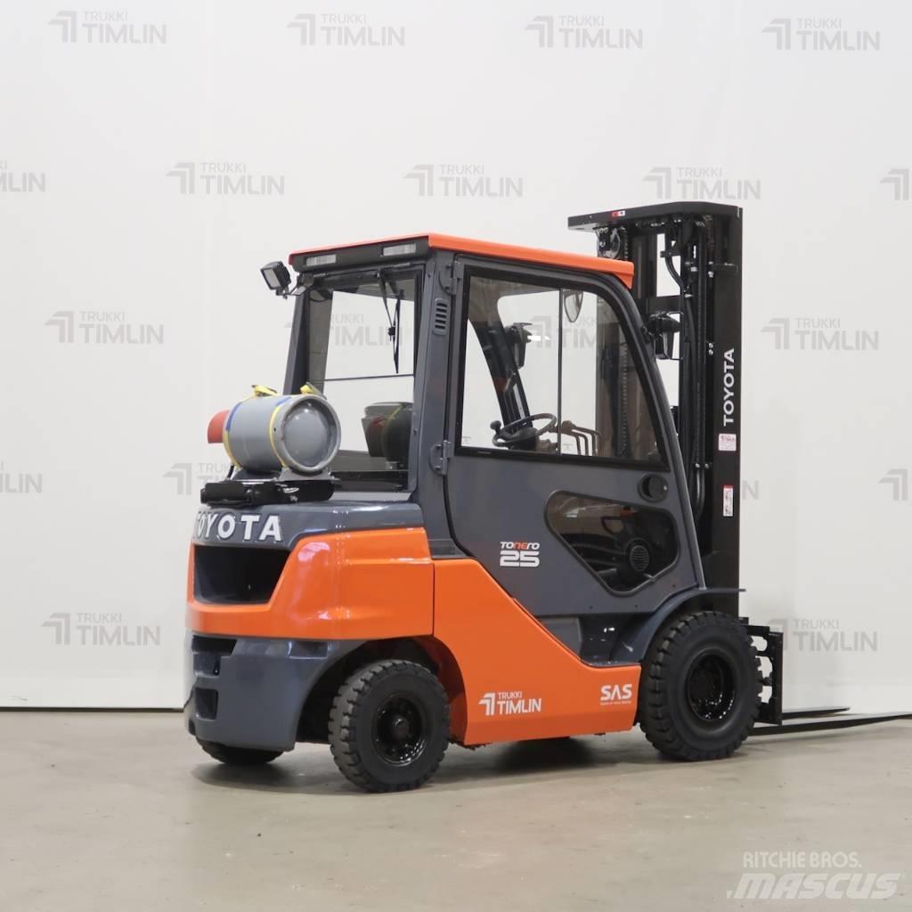 Toyota 02-8FGF25 Empilhadores a gás