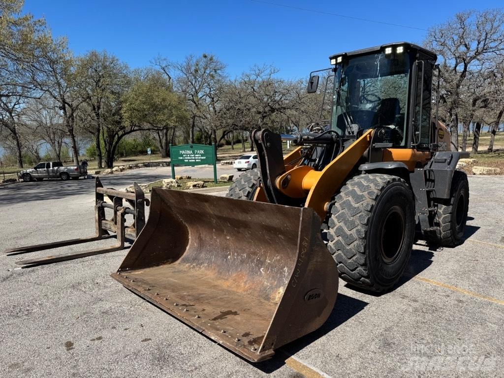 CASE 621G Carregadeiras de rodas