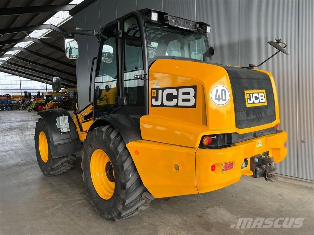 JCB TM 320 Agri Carregadeiras de rodas