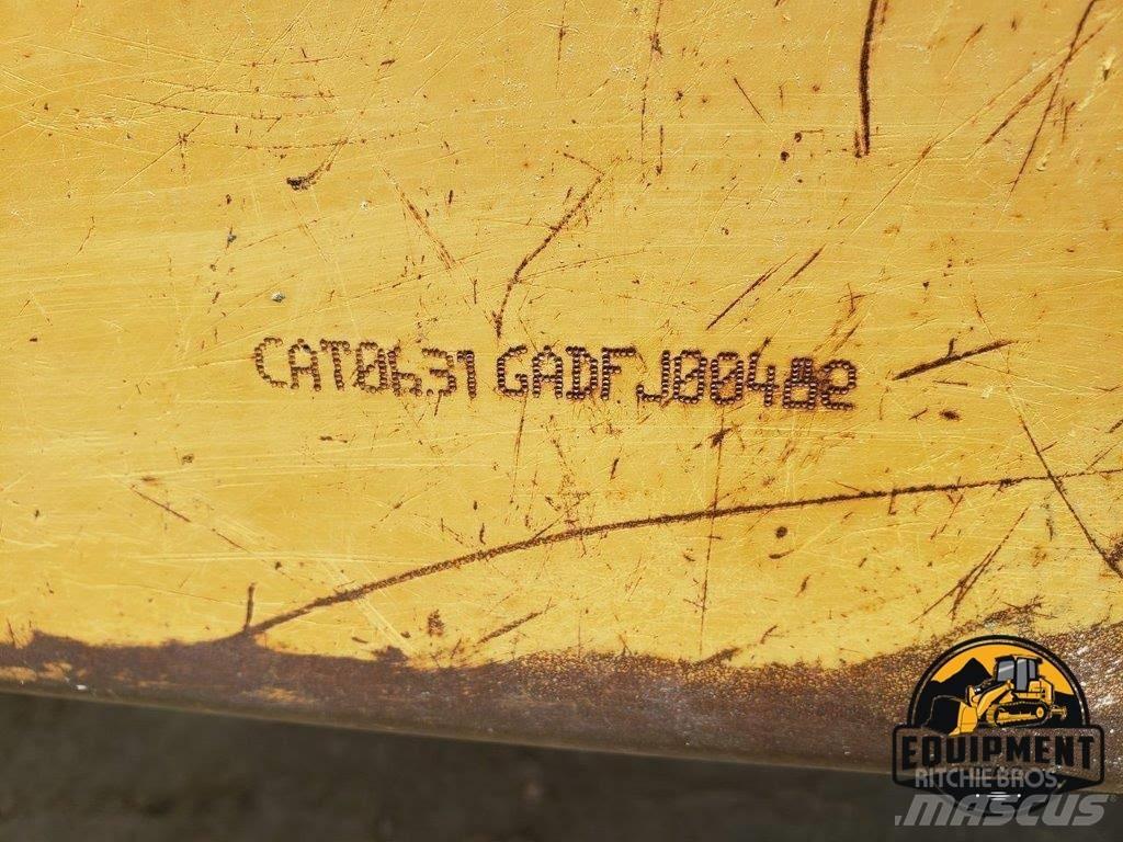 CAT 637 G Raspadores