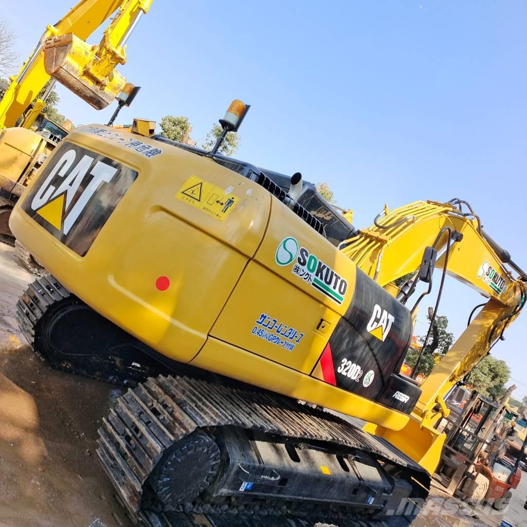 CAT 320 D2 Escavadeiras de esteiras
