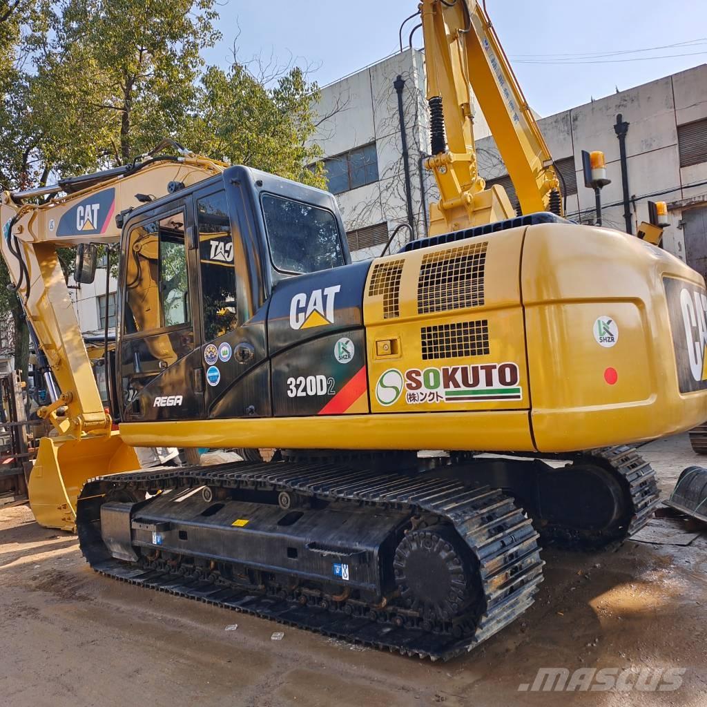 CAT 320 D2 Escavadeiras de esteiras