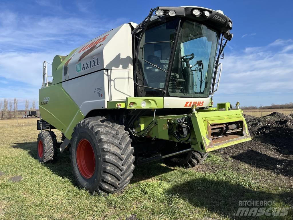 CLAAS Tucano 440 Ceifeiras debulhadoras