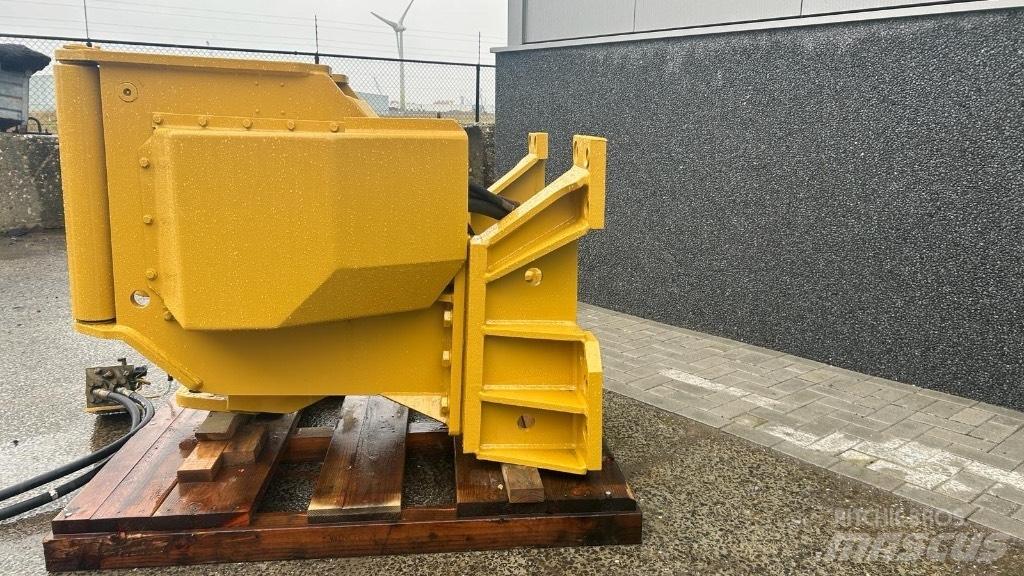 CAT D 7 G Guinchos