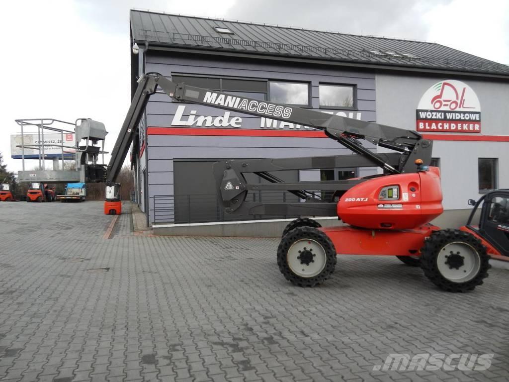 Manitou 200 ATJ Elevadores braços articulados