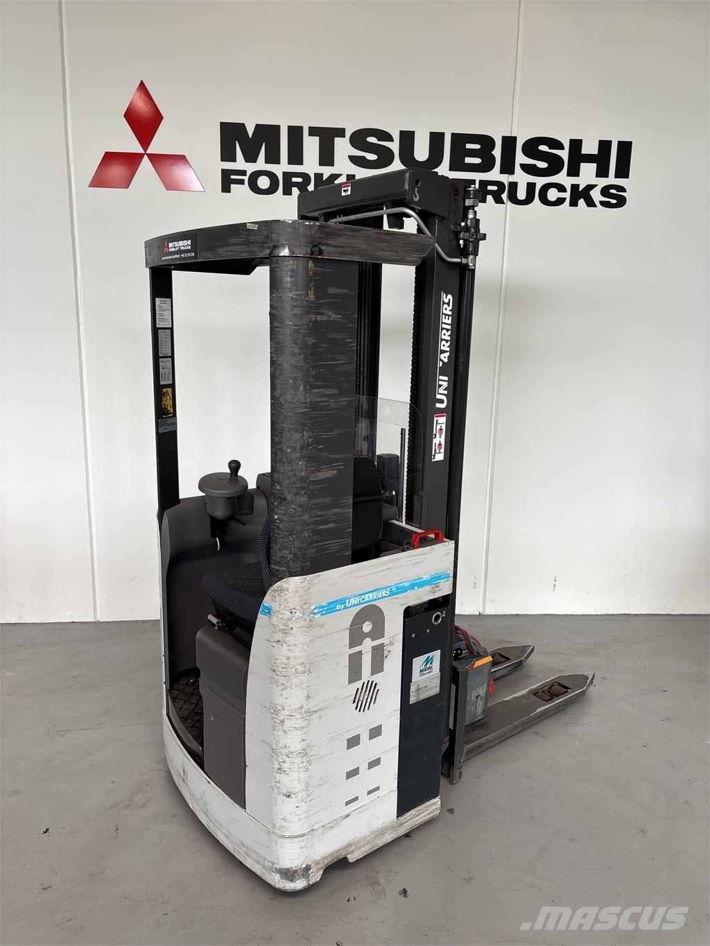 Atlet XJN160 Self propelled stackers