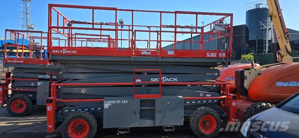 SkyJack SJ 9250 RT Elevadores de tesoura
