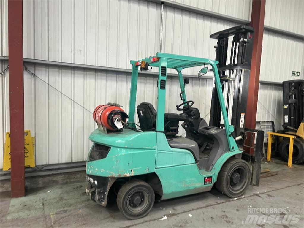 Mitsubishi FG30NT Empilhadores a gás