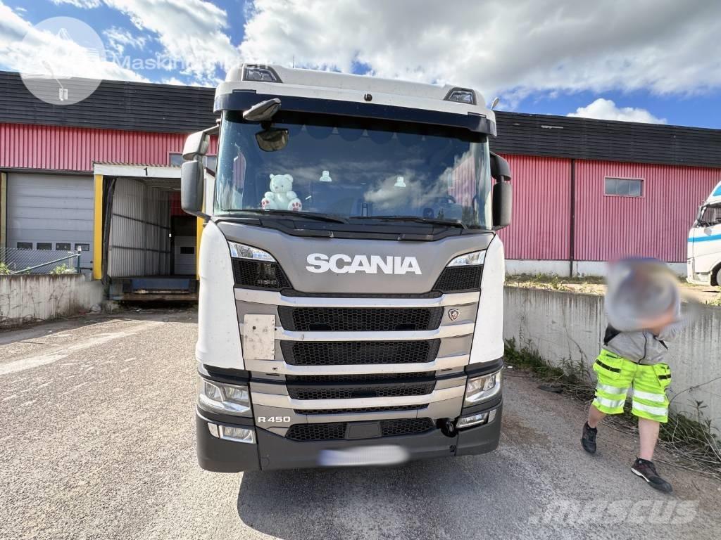 Scania R 450 Caminhões de caixa fechada
