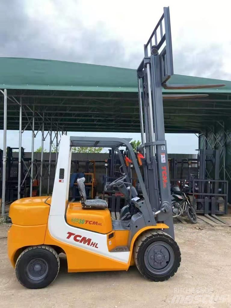 TCM FD30 Empilhadores Diesel