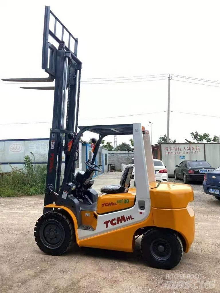 TCM FD30 Empilhadores Diesel