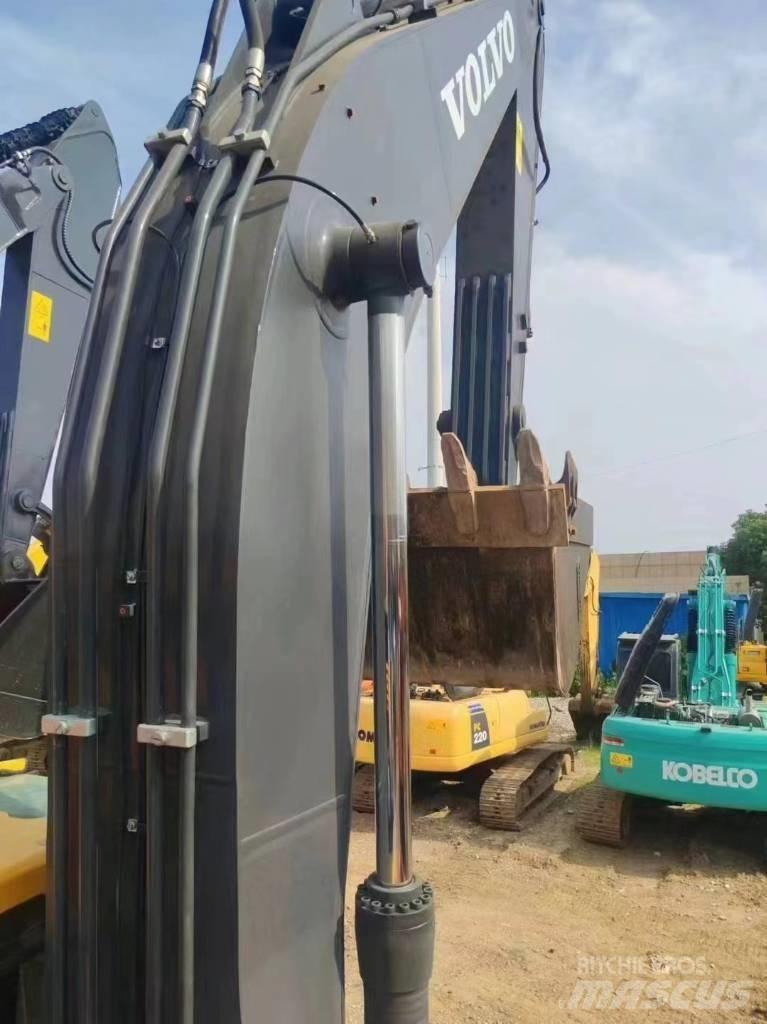 Volvo EC 240 Escavadeiras de esteiras