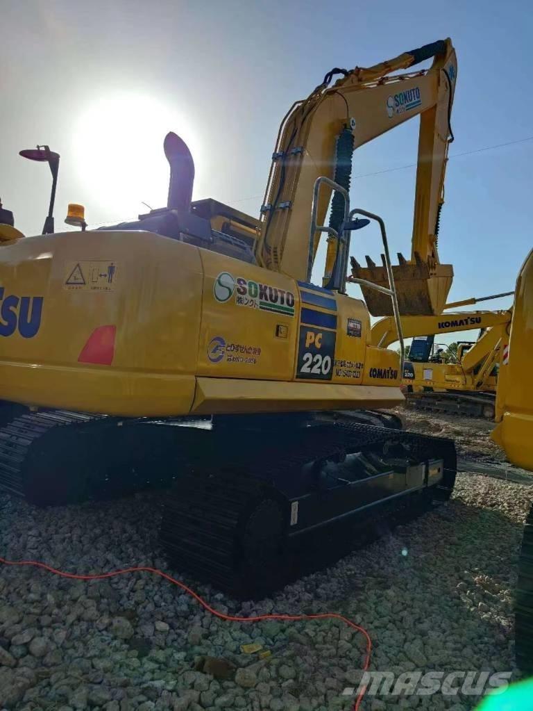 Komatsu PC 220-8 Escavadeiras de esteiras