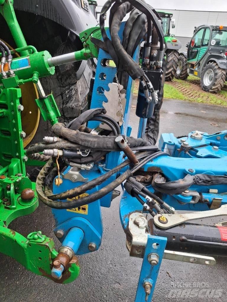 Lemken JUWEL 7 Charruas reversíveis