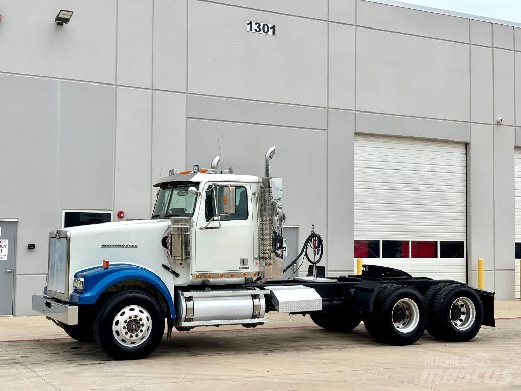 Western Star 4900 Cavalos Mecânicos