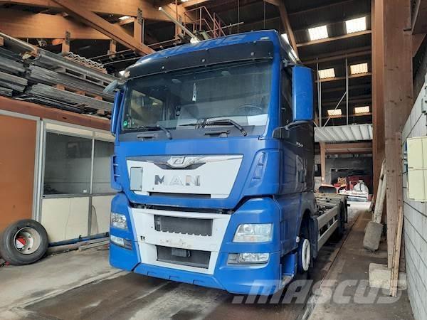 MAN TGX 26.440 Camiões caixa desmontável com elevador de cabo