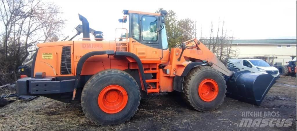 Doosan DL 300 Carregadeiras de rodas