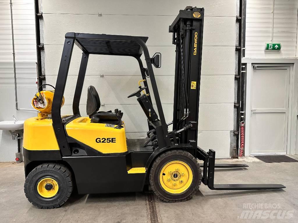  DOOSON G25E-3 Empilhadores a gás
