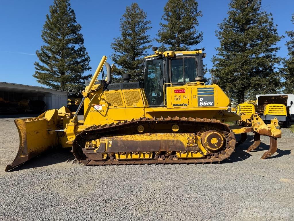 Komatsu D65PX-18 Dozers - Tratores rastos