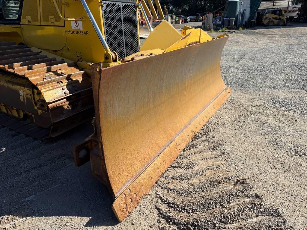Komatsu D65PX-18 Dozers - Tratores rastos