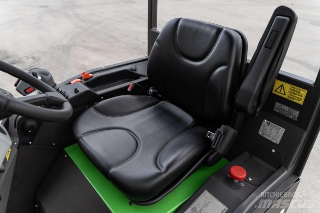 Cast 800 ECO Mini carregadoras