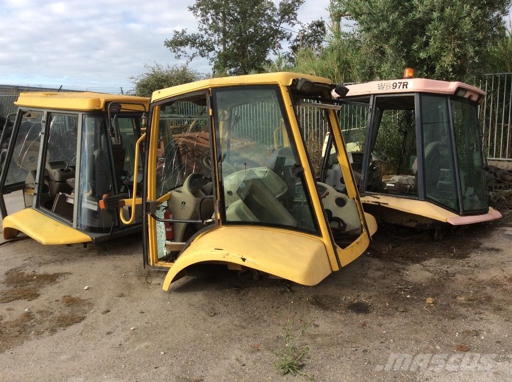 Komatsu WB 97 R Cabina