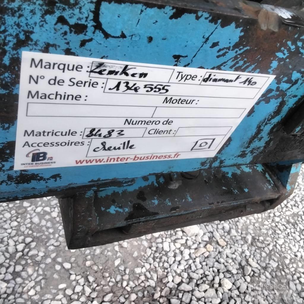 Lemken DIAMANT 140 Charruas reversíveis
