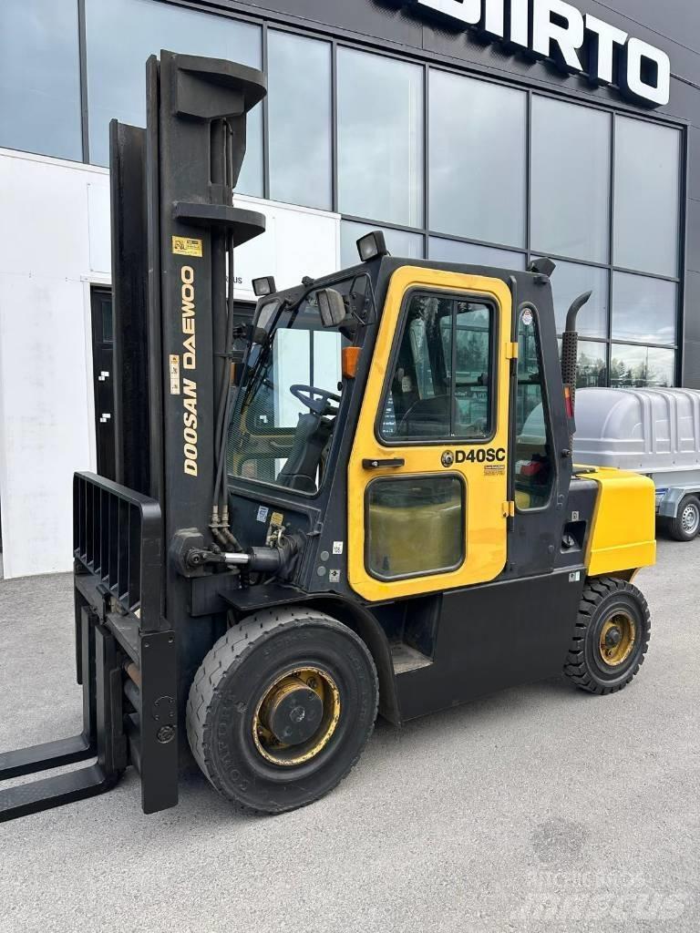 Daewoo D40SC-2 Empilhadores Diesel