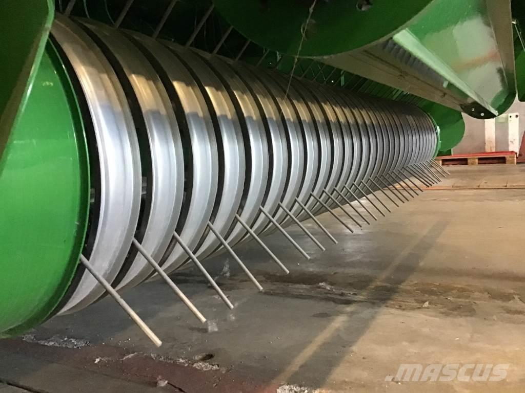John Deere V461M Enfardadeira de rolos