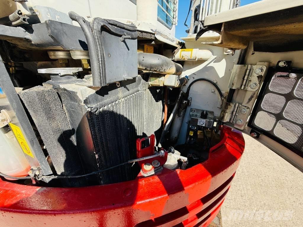 Takeuchi TB 138 FR Miniescavadeiras