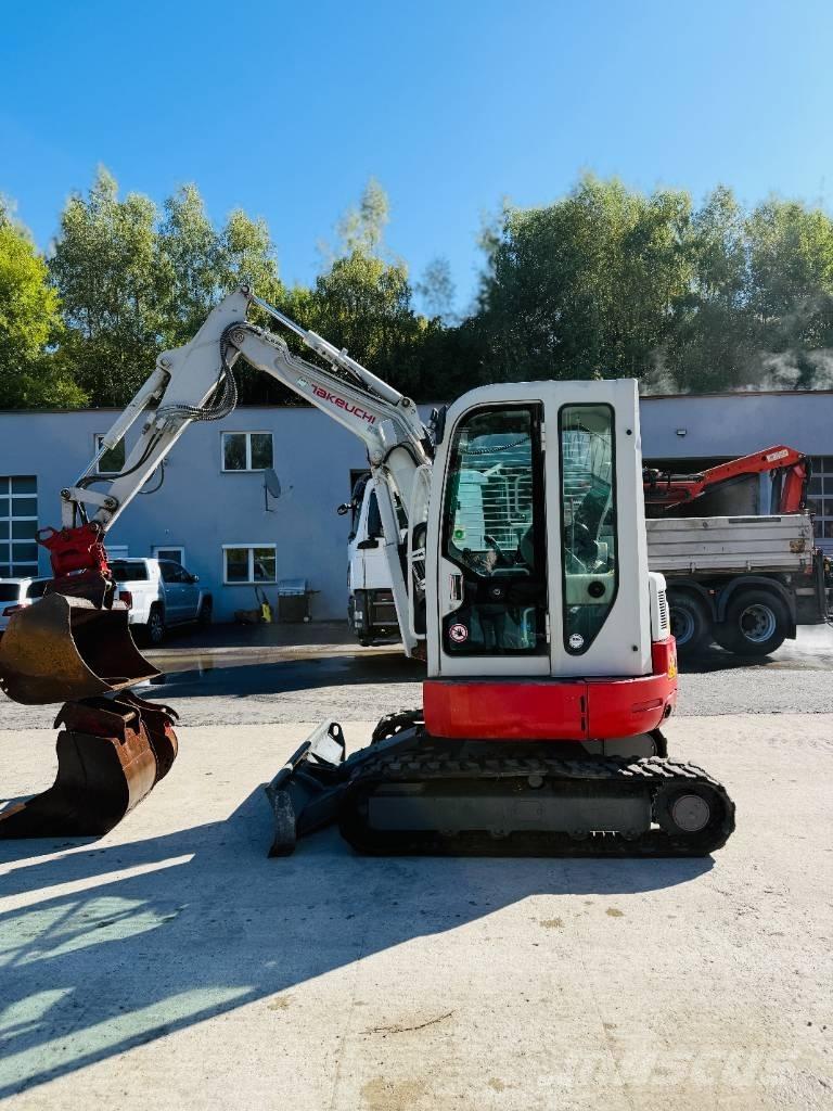Takeuchi TB 138 FR Miniescavadeiras