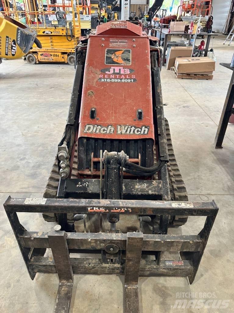 Ditch Witch SK 1050 Minicarregadeiras