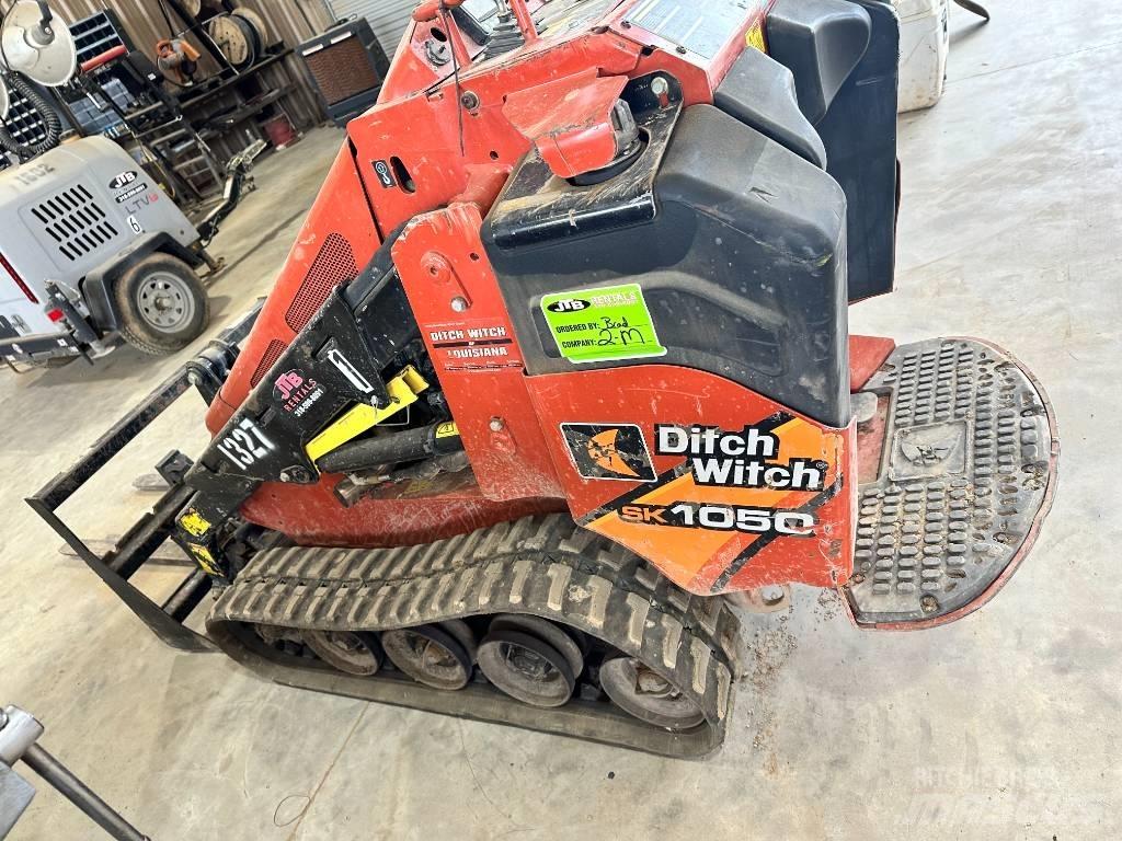 Ditch Witch SK 1050 Minicarregadeiras