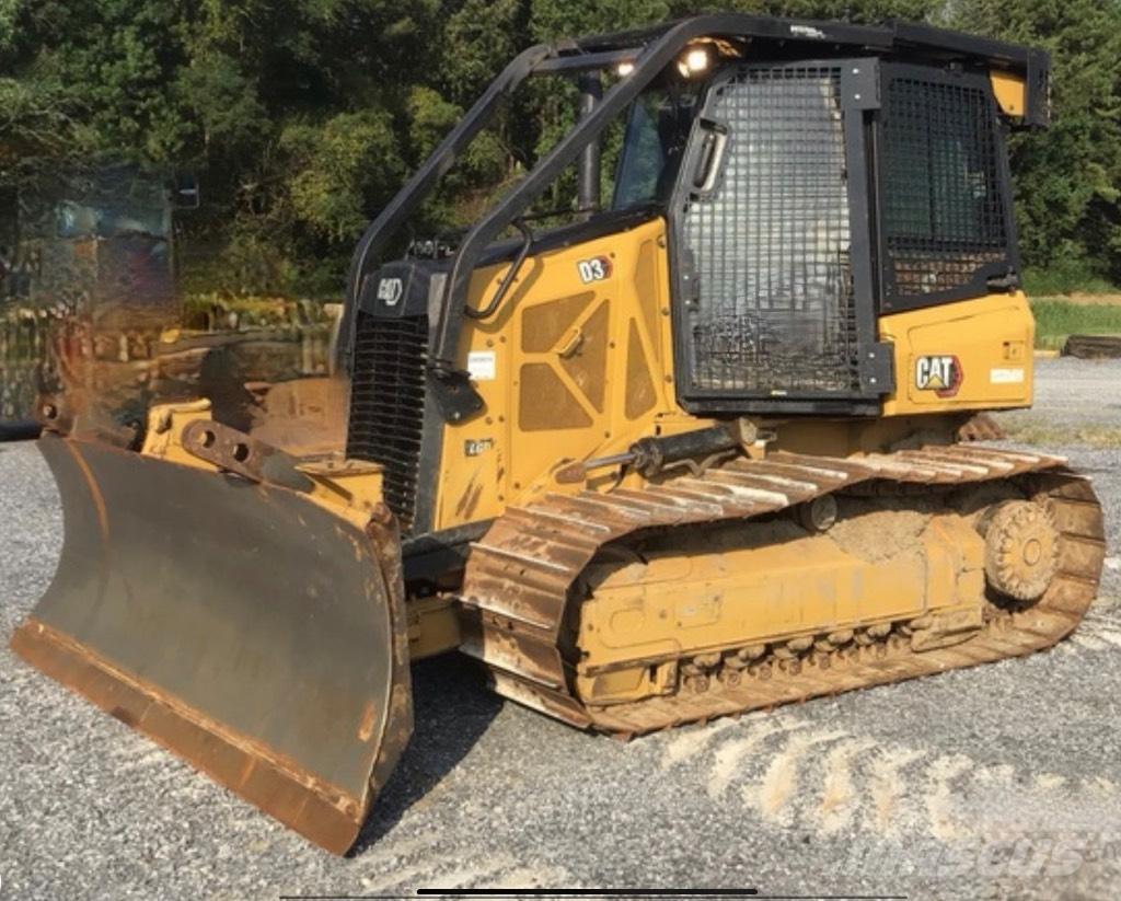 CAT D 3 Dozers - Tratores rastos