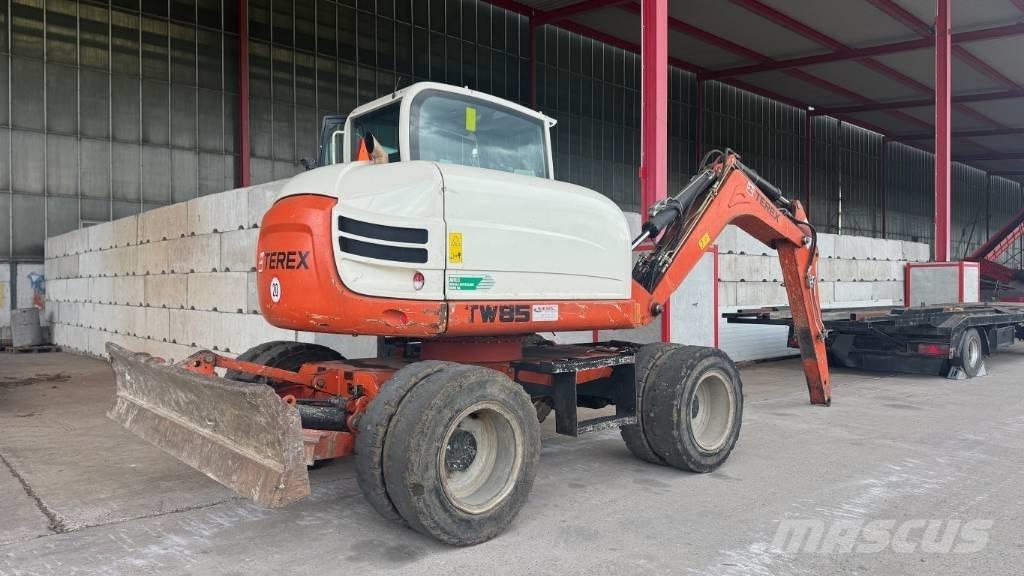 Yanmar TW 85 Escavadoras de rodas
