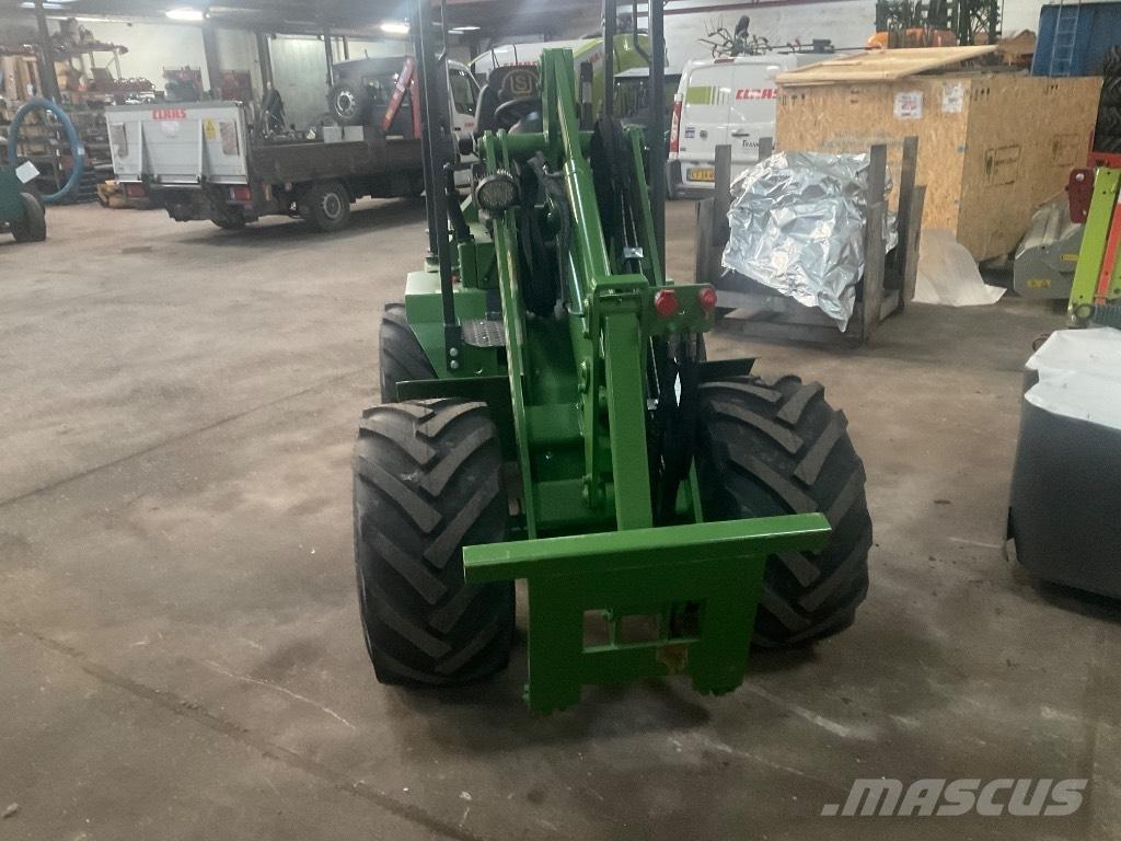 Striegel 180 ya Mini carregadoras