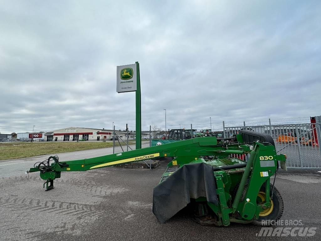 John Deere 830 Gadanheiras-Condicionadoras