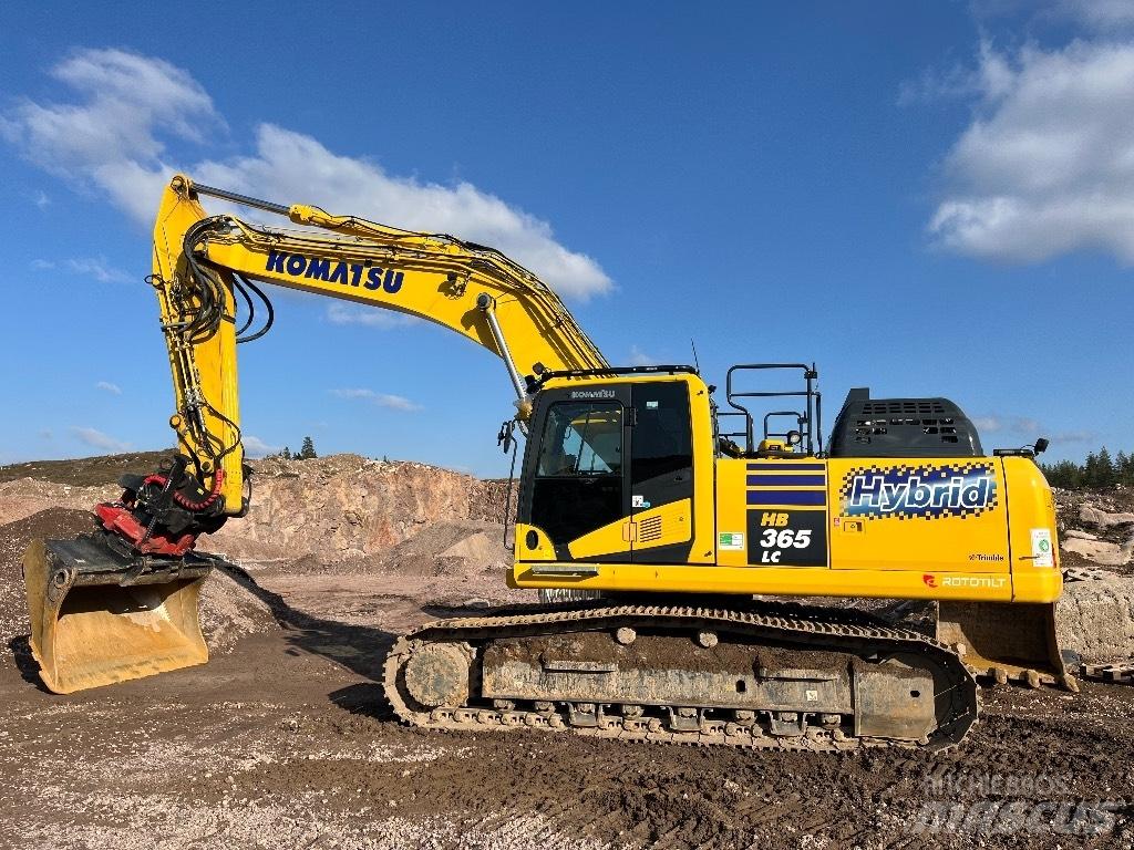 Komatsu HB 365LC-3E0 Escavadeiras de esteiras